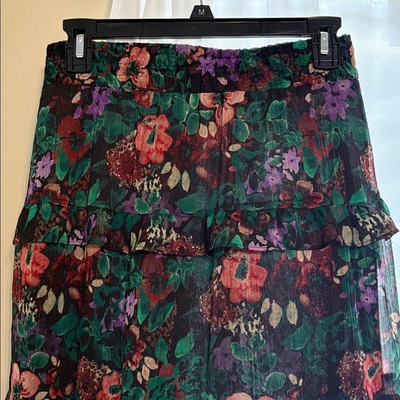 Cato Floral Maxi Skirt - Black and Red - Picture 2 of 4